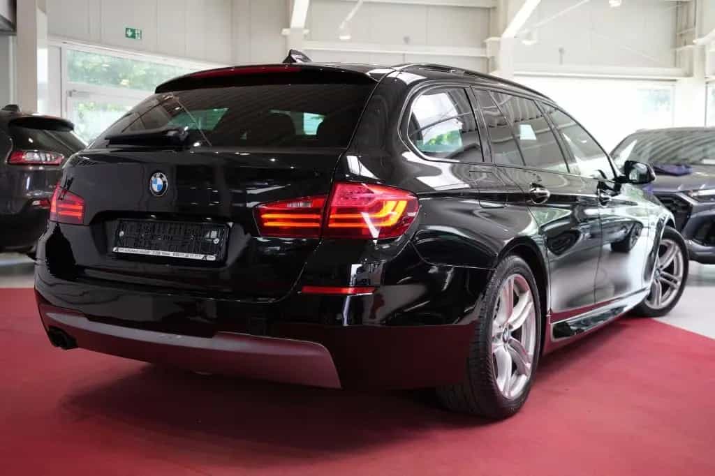 BMW 5 Series 11/2016-photo-3