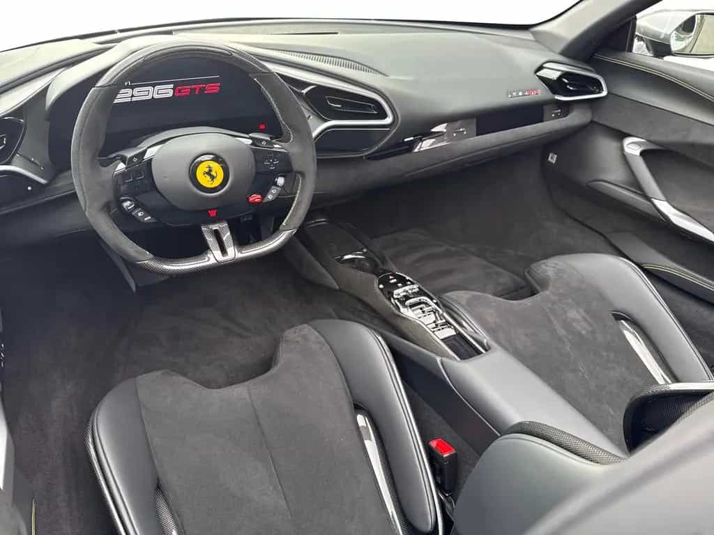 Ferrari 296 GTS *20'' Schmiedefelge*Premium HiFi* 07/2025-photo-12