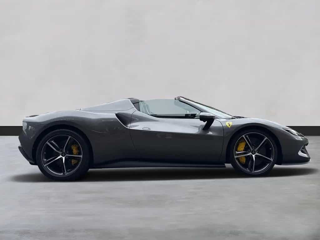 Ferrari 296 GTS *20'' Schmiedefelge*Premium HiFi* 07/2025-photo-5