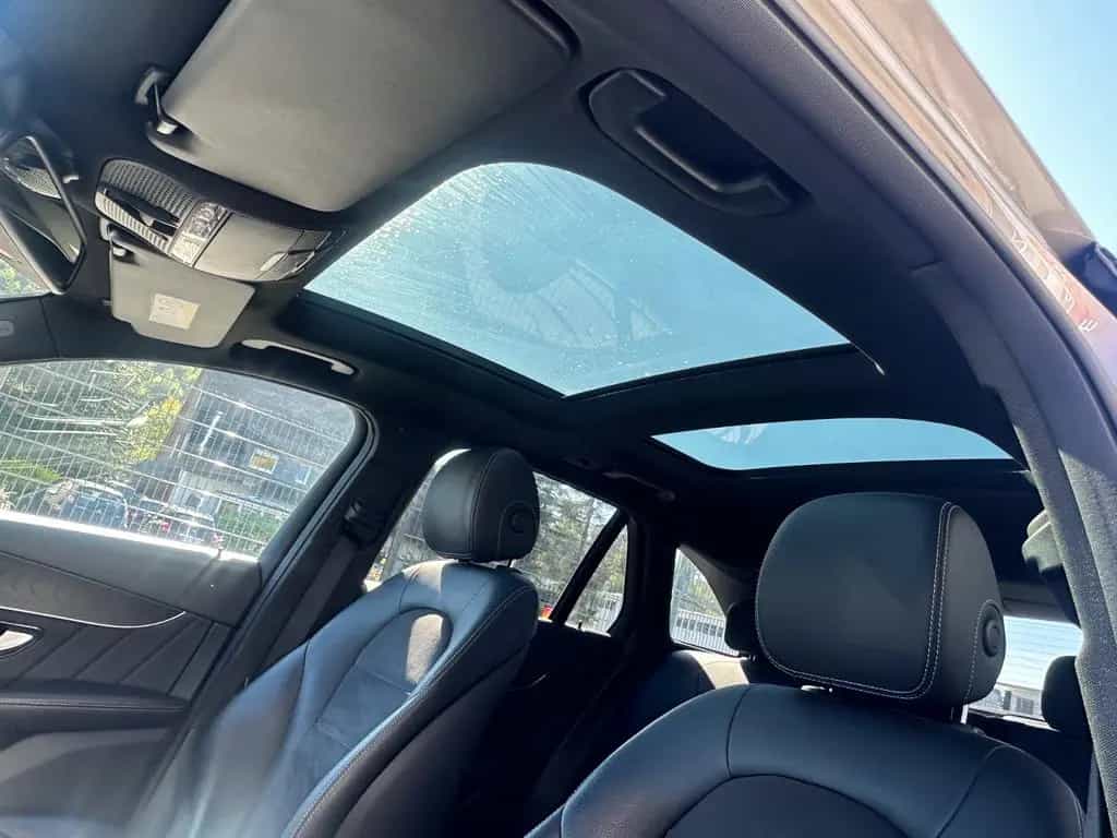 Mercedes-Benz GLC 250 4-Matic*AMG-LINE*BURMESTER*PANO*NIGHT 02/2019-photo-10