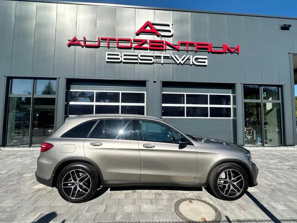 Mercedes-Benz GLC 250 4-Matic*AMG-LINE*BURMESTER*PANO*NIGHT 02/2019-photo-5