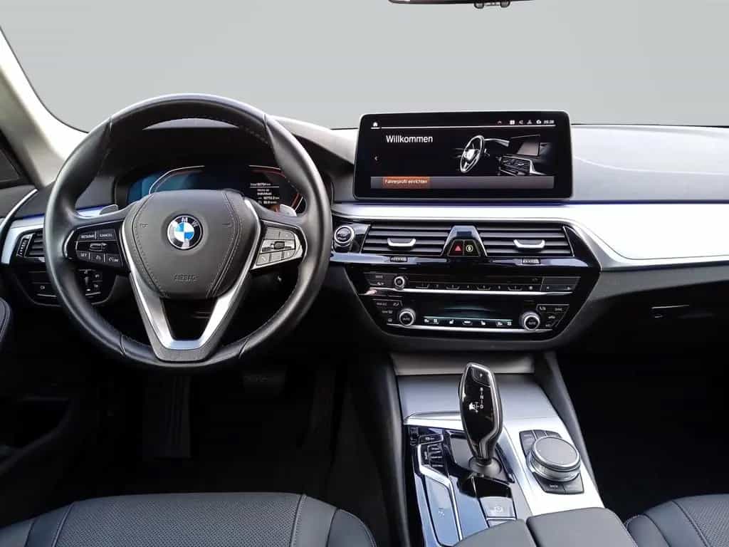 BMW 520 d Touring +HUD+ACC+Hifi+PARK-ASSISTENT+ 08/2022-photo-14