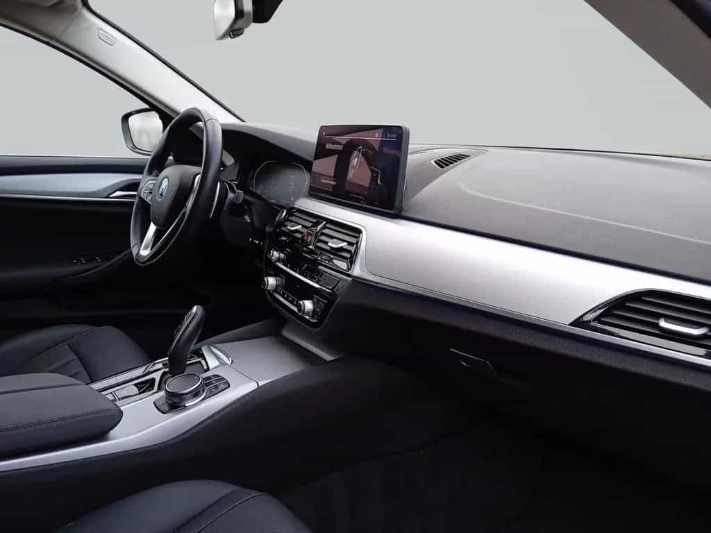 BMW 520 d Touring +HUD+ACC+Hifi+PARK-ASSISTENT+ 08/2022-photo-9