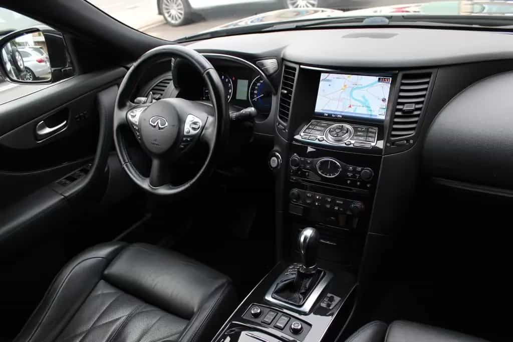 Infiniti QX70 3.7 Ultimate Leder*Xenon*S-Dach*BOSE*ACC 04/2016-photo-12