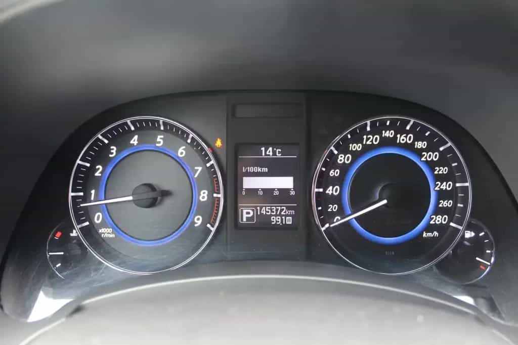 Infiniti QX70 3.7 Ultimate Leder*Xenon*S-Dach*BOSE*ACC 04/2016-photo-15
