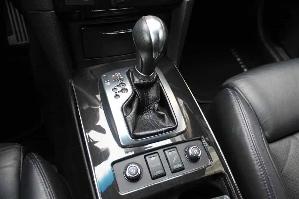 Infiniti QX70 3.7 Ultimate Leder*Xenon*S-Dach*BOSE*ACC 04/2016-photo-19