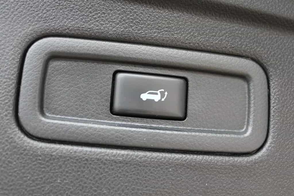 Infiniti QX70 3.7 Ultimate Leder*Xenon*S-Dach*BOSE*ACC 04/2016-photo-25