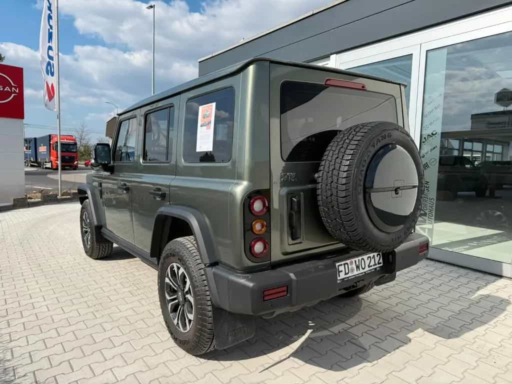 BAW 212 Seilwinde/Suchscheinwerfer/360°/4x4 null-photo-21