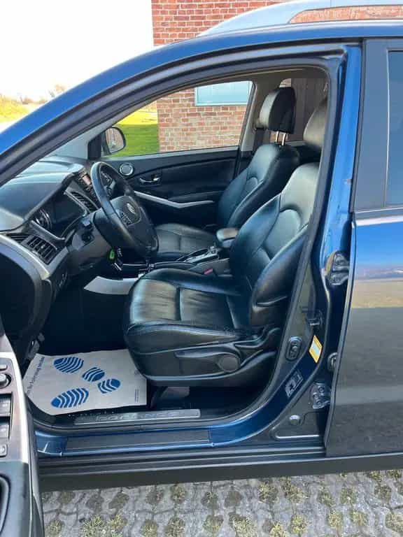 Ssangyong Korando Crystal 4x2*Automatik/AHK/TÜV NEU* 04/2015-photo-10
