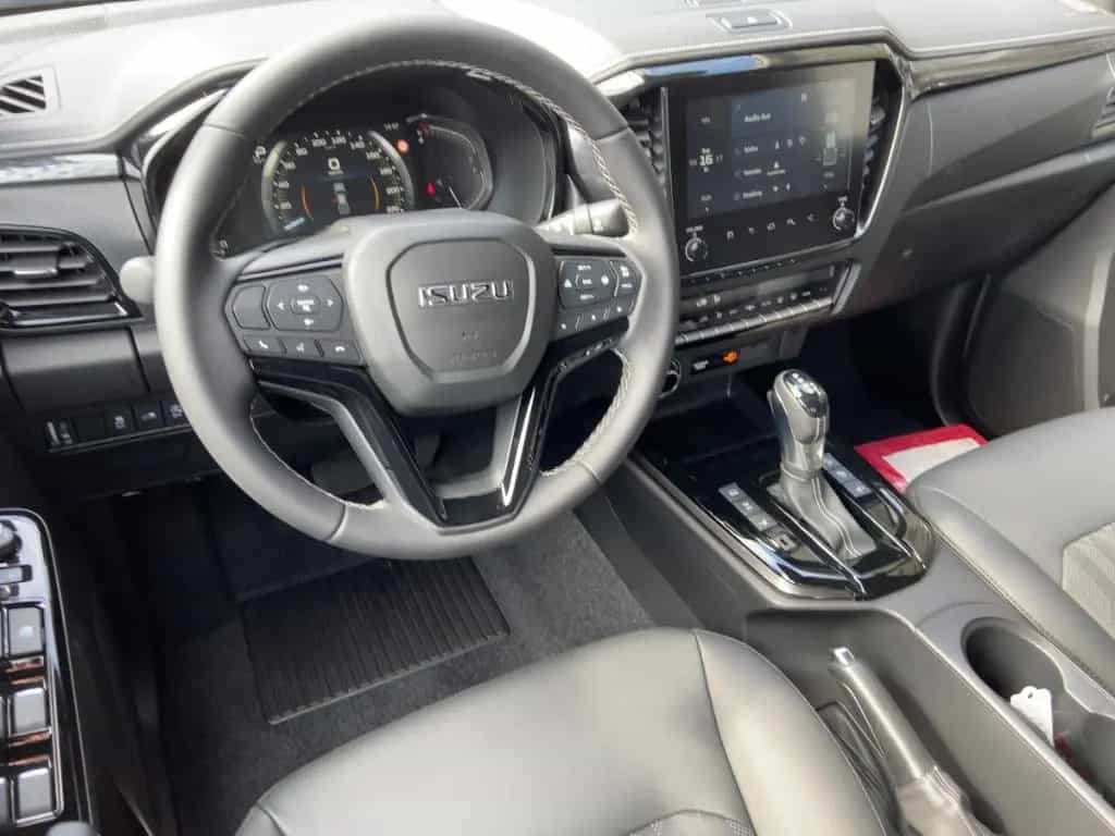 Isuzu D-Max V-CROSS Doka 163PS 4WD Autom. Winter/RFK/L null-photo-8