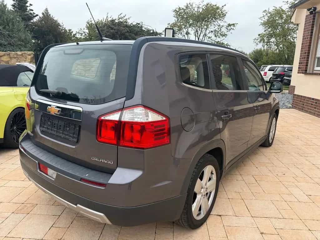Chevrolet Orlando 2.0 Diesel LTZ+Navi+SHZ+7 Sitze+1Hd 04/2012-photo-3