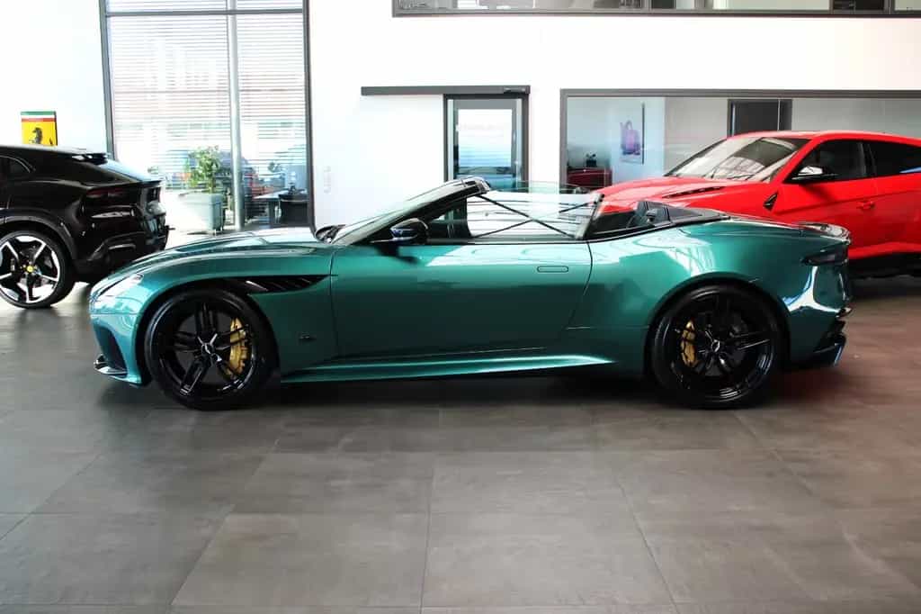 Aston Martin DBS 5.2 V12 VOLANTE RACING GREEN! 03/2024-photo-3