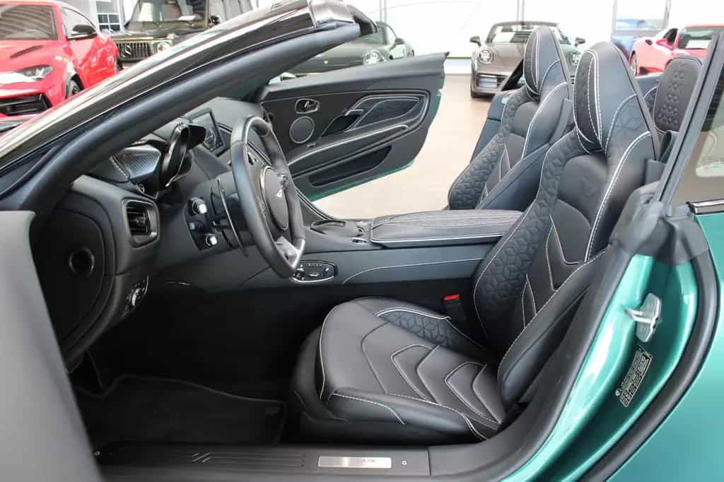 Aston Martin DBS 5.2 V12 VOLANTE RACING GREEN! 03/2024-photo-4