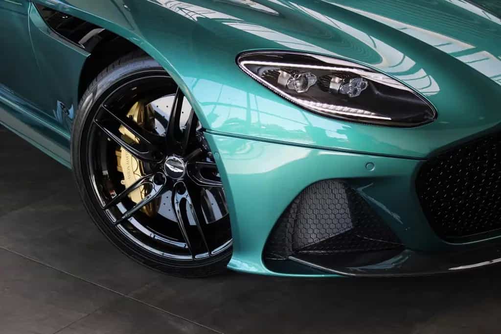 Aston Martin DBS 5.2 V12 VOLANTE RACING GREEN! 03/2024-photo-6
