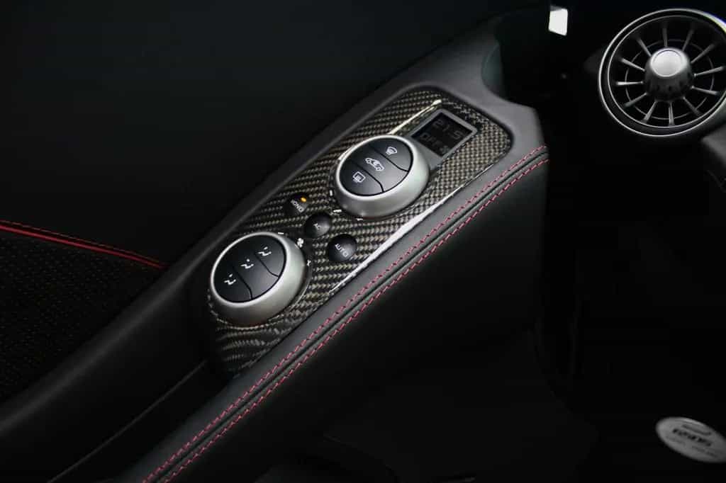 McLaren 650S Spider 1.HAND | 4750KM | CARBON | KERAMIK 03/2015-photo-10