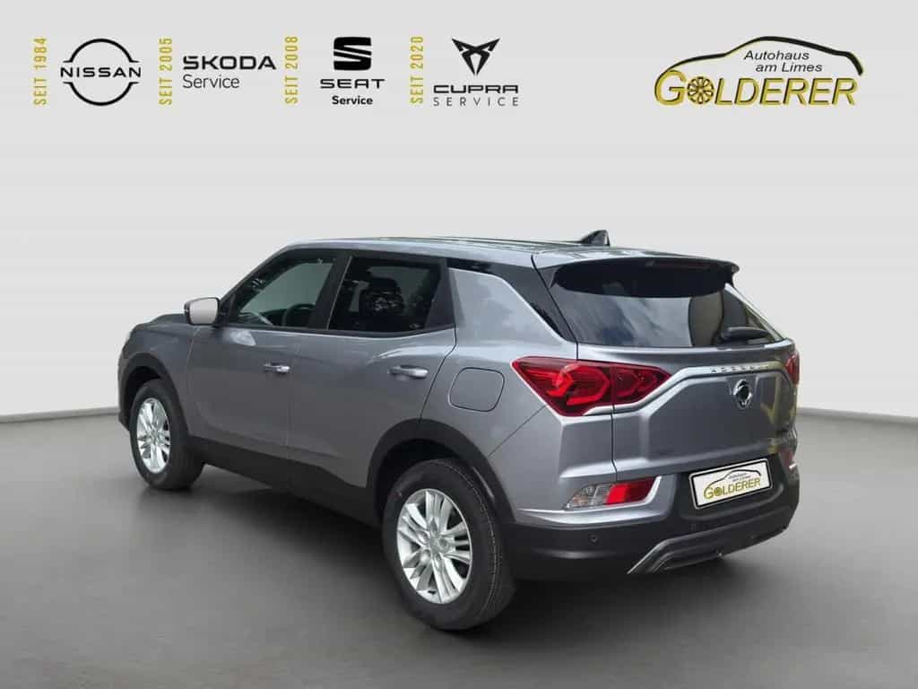 KGM Korando Nomad 1.5 T-GDi 6-AT 2WD Navi Digitales 11/2025-photo-3