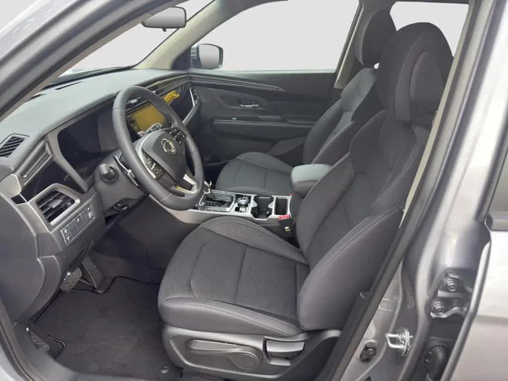KGM Korando Nomad 1.5 T-GDi 6-AT 2WD Navi Digitales 11/2025-photo-8