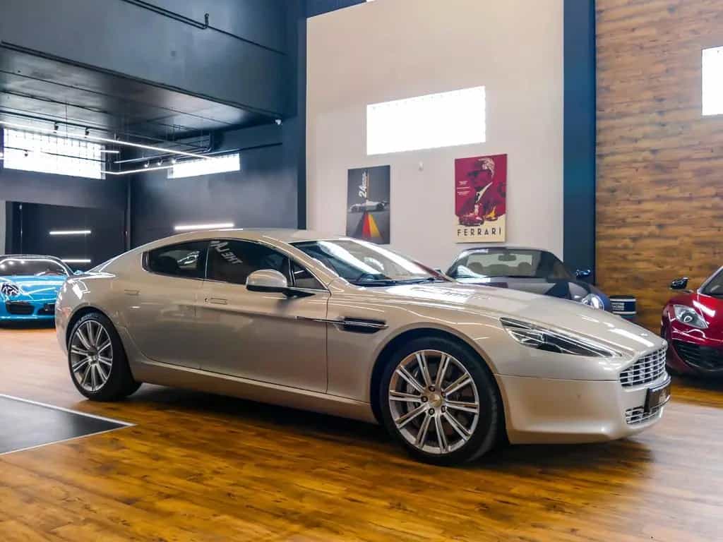 Aston Martin Rapide 6.0 V12 Touchtronic Luxury 01/2011-photo-2