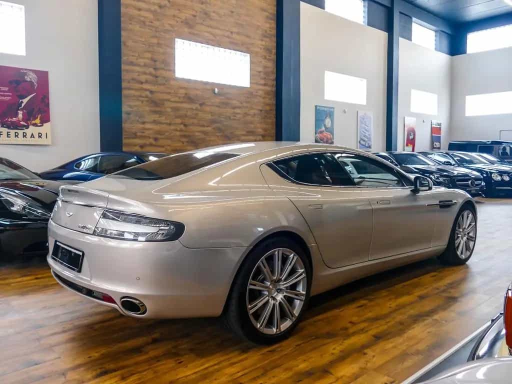 Aston Martin Rapide 6.0 V12 Touchtronic Luxury 01/2011-photo-3