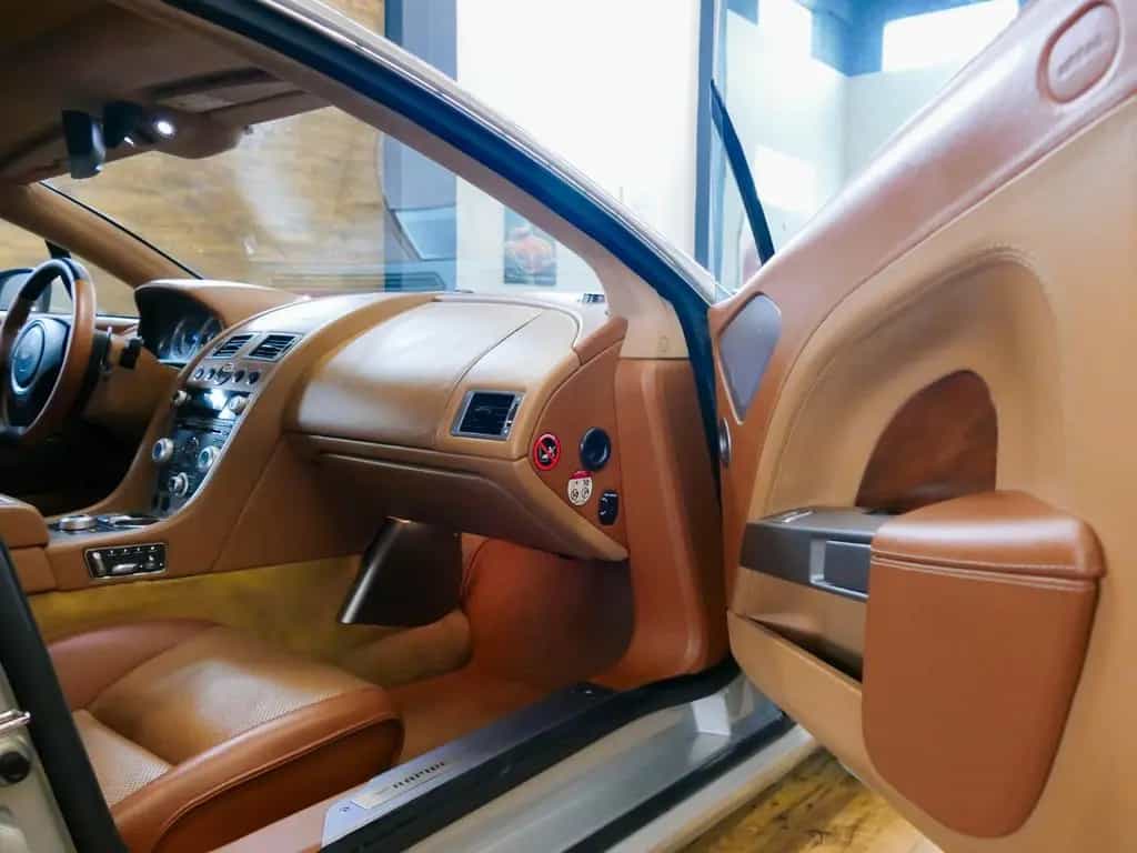 Aston Martin Rapide 6.0 V12 Touchtronic Luxury 01/2011-photo-9