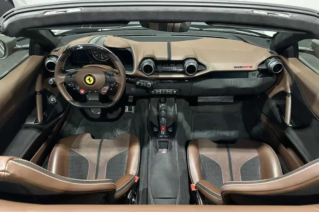 Ferrari 812 GTS | 1. Hand | Lift | Carbon | ADAS 04/2023-photo-15