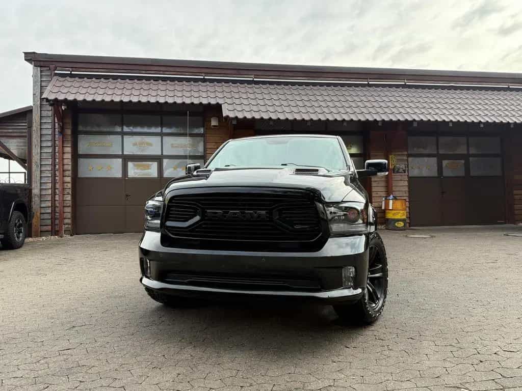 Dodge RAM LIMITED*LUFT*RAMBOX*VOLL*AHK*NAVI*OFFROAD*GARANT 12/2017-photo-4