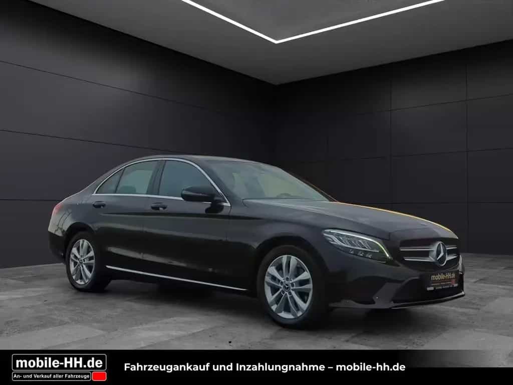 Mercedes-Benz C 180 CGI*SHZ*LED*KAMERA*AVANTGARDE*GEPFLEGT* 01/2019-photo-2
