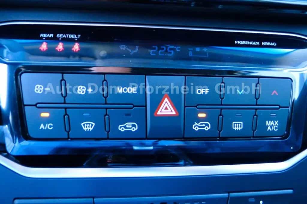 KGM Tivoli 1,5T NOMAD /FWD/AT/KAMERA null-photo-14
