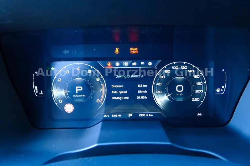 KGM Tivoli 1,5T NOMAD /FWD/AT/KAMERA null-photo-18