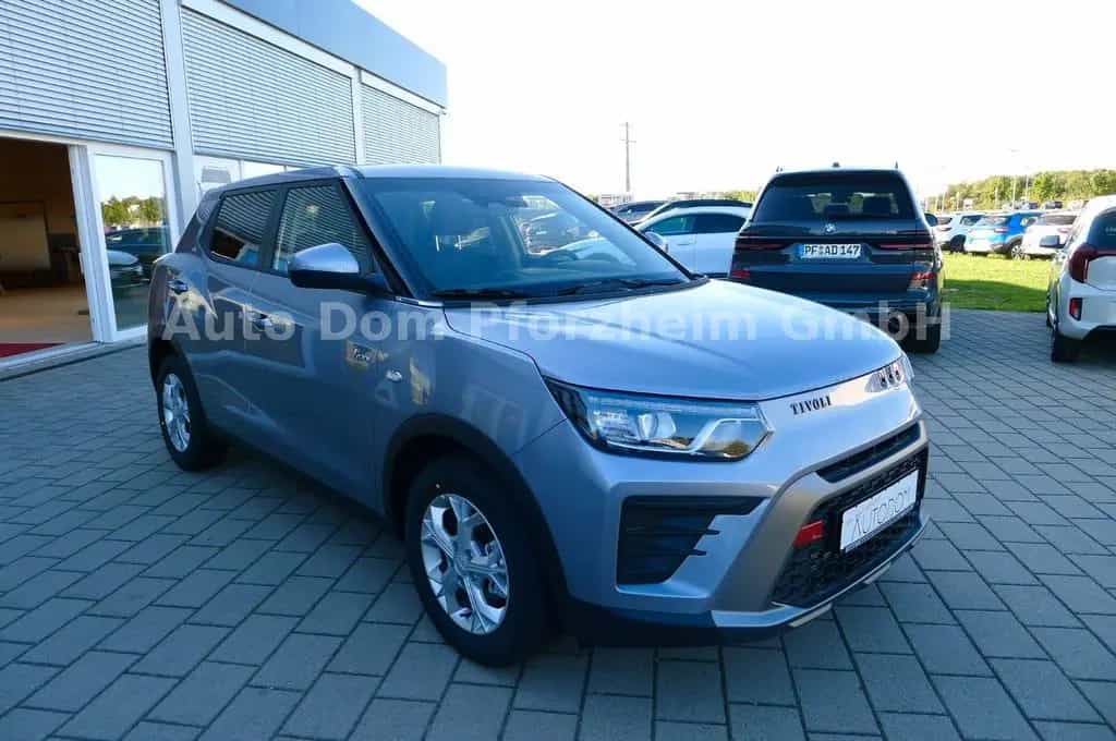 KGM Tivoli 1,5T NOMAD /FWD/AT/KAMERA null-photo-2