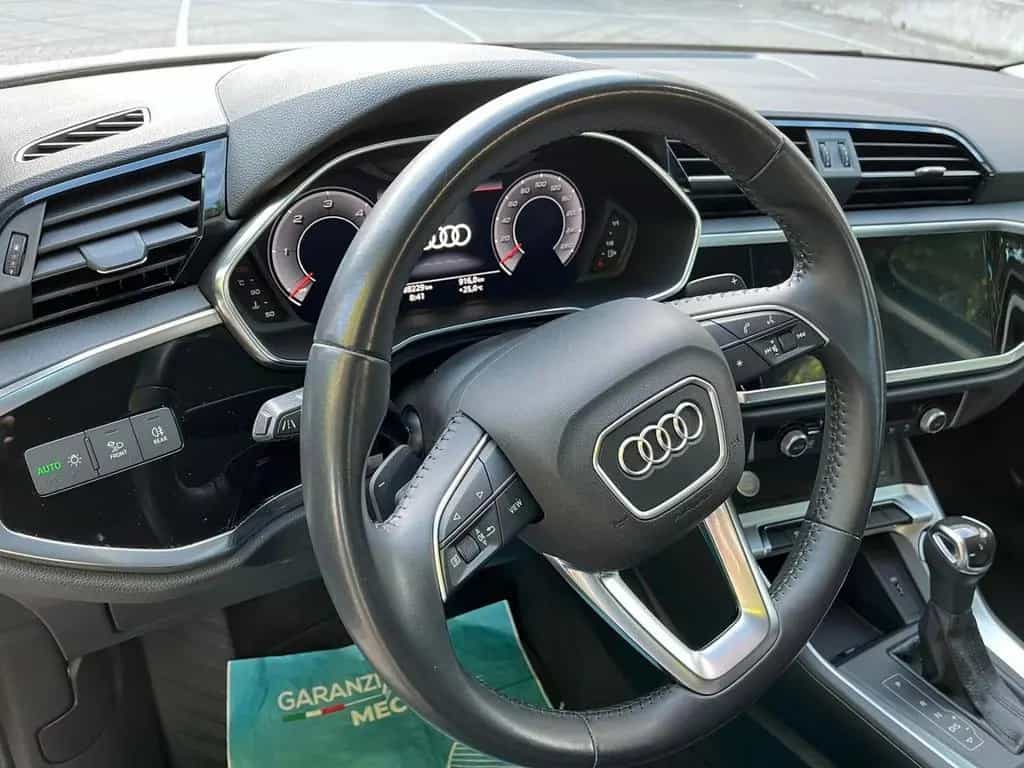 Audi Q3 35 TDI S tronic Business Advanced 08/2019-photo-11
