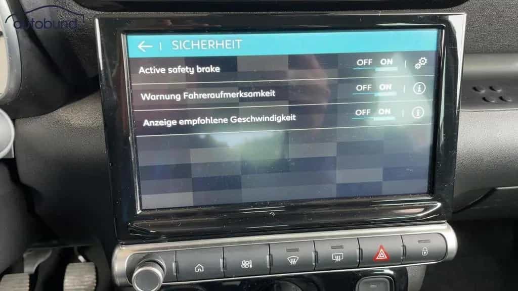 Citroën C3 III Aircross 1,2 PureTech Shine Pack Alu Ka L 03/2024-photo-23