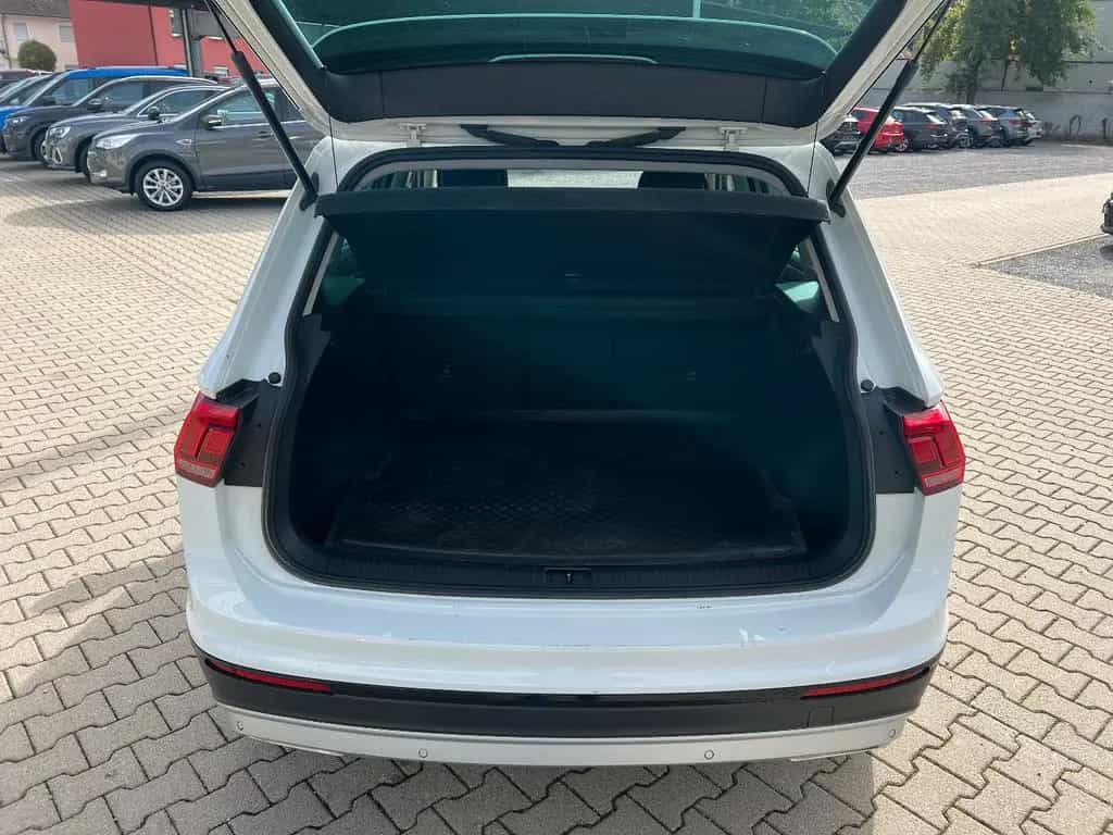 Volkswagen Tiguan 2.0 TDI OFFROAD 4Motion *LED Navi AHK SHZ 07/2020-photo-6