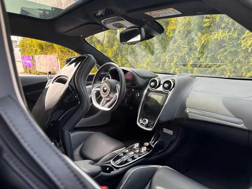 McLaren GT Premium*Practicality*SportExhaust*B&W*Lift 06/2025-photo-45