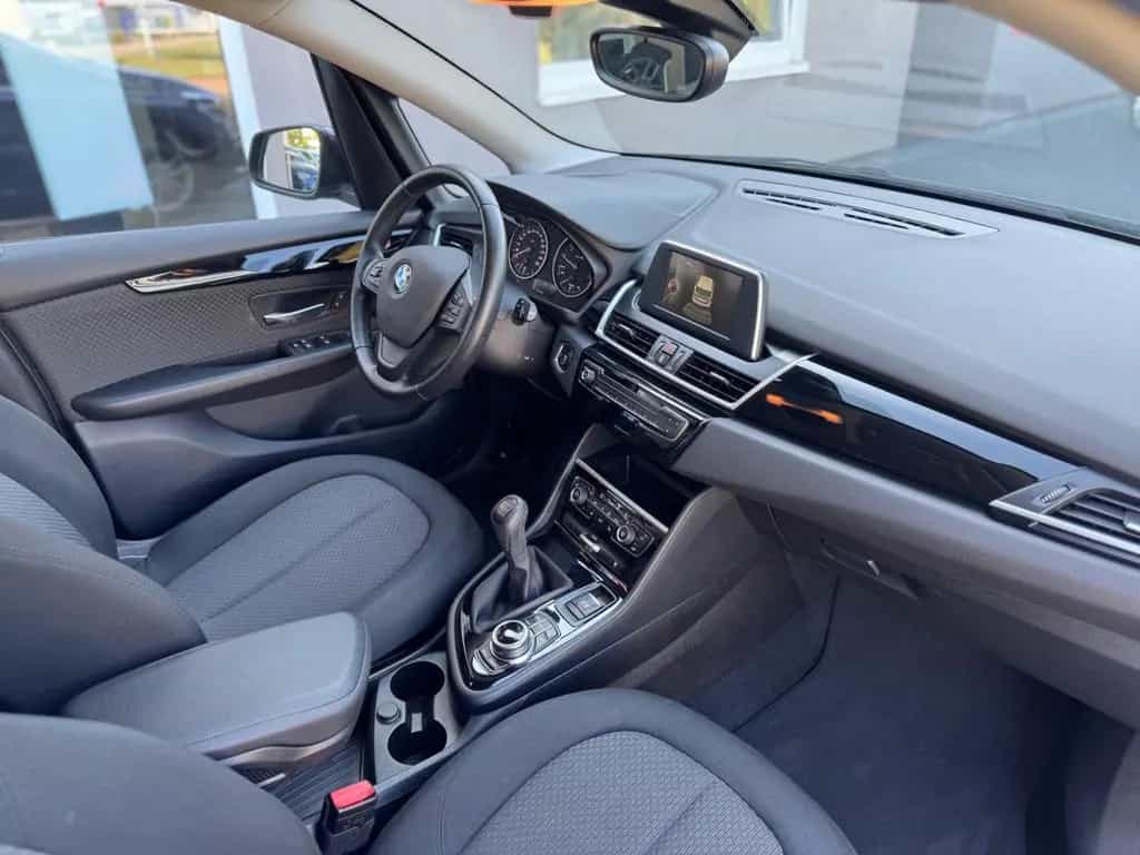 BMW 218 Baureihe 2 Active Tourer 218 i Advantage 06/2017-photo-11