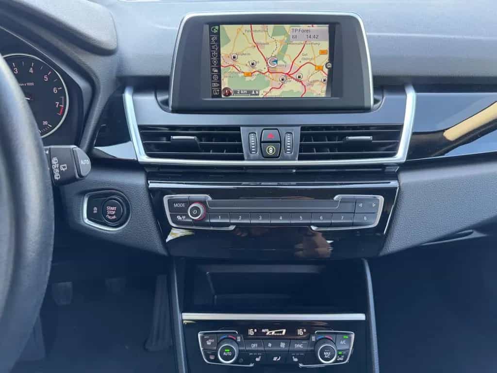 BMW 218 Baureihe 2 Active Tourer 218 i Advantage 06/2017-photo-19
