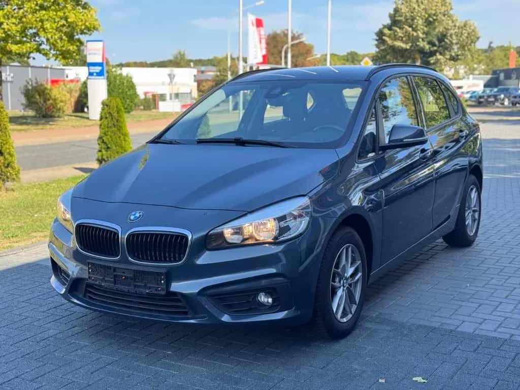 BMW 218 Baureihe 2 Active Tourer 218 i Advantage 06/2017-photo-2