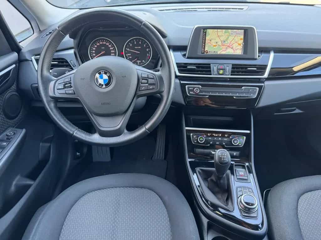 BMW 218 Baureihe 2 Active Tourer 218 i Advantage 06/2017-photo-7