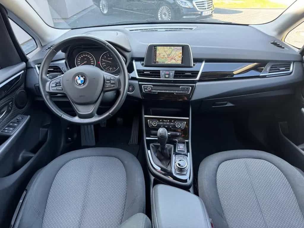 BMW 218 Baureihe 2 Active Tourer 218 i Advantage 06/2017-photo-8