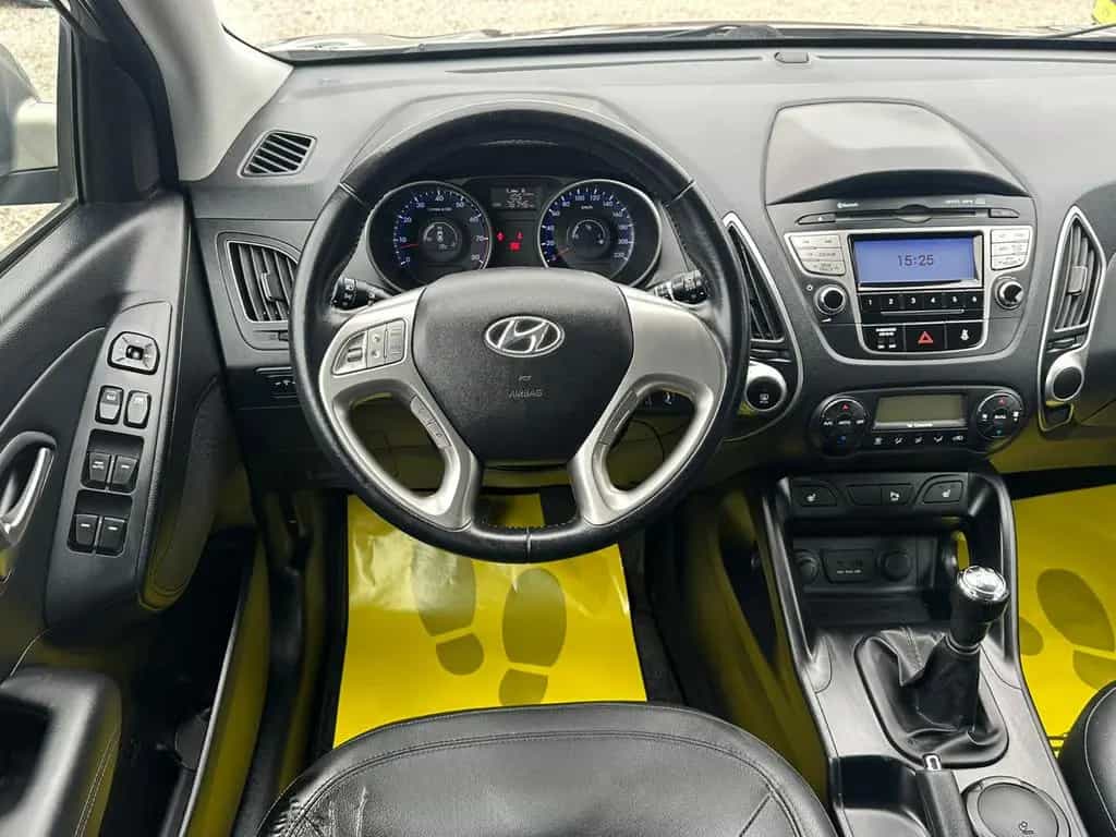 Hyundai ix35 *Klimaaut.*MFL*SitzH* TÜV Neu 11/2010-photo-12