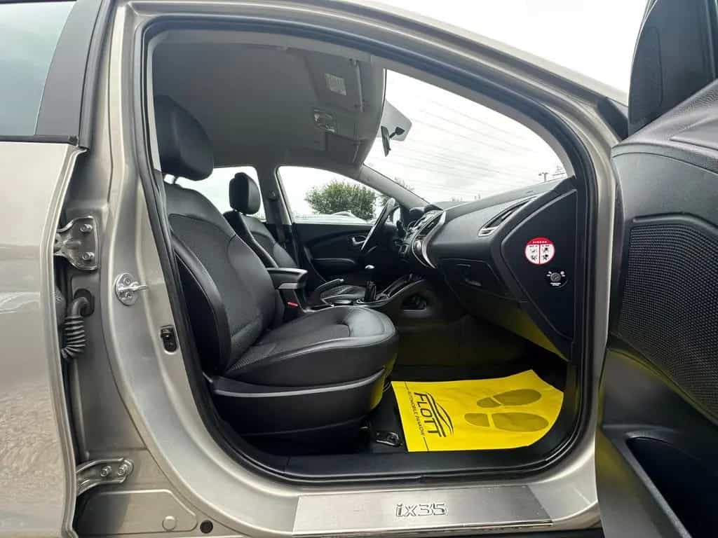 Hyundai ix35 *Klimaaut.*MFL*SitzH* TÜV Neu 11/2010-photo-13