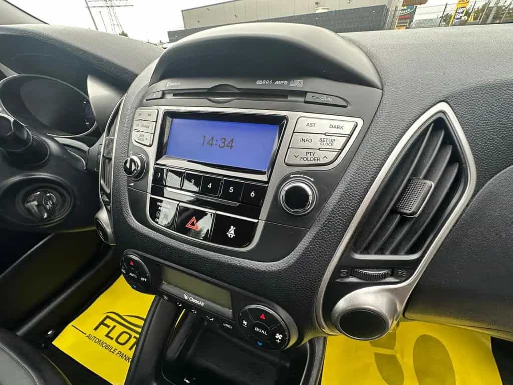 Hyundai ix35 *Klimaaut.*MFL*SitzH* TÜV Neu 11/2010-photo-14
