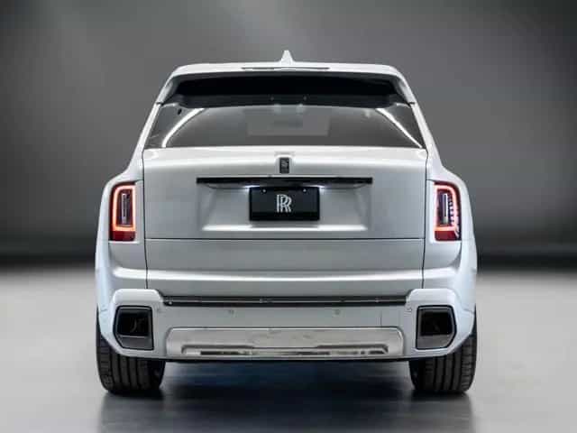 Rolls-Royce Cullinan ROLLS-ROYCE Cullinan 2025 Rolls-Royce Black Badg 08/2025-photo-2