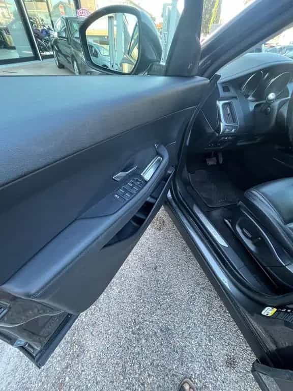 Jaguar E-Pace 2.0D 150 CV AWD S 06/2019-photo-10
