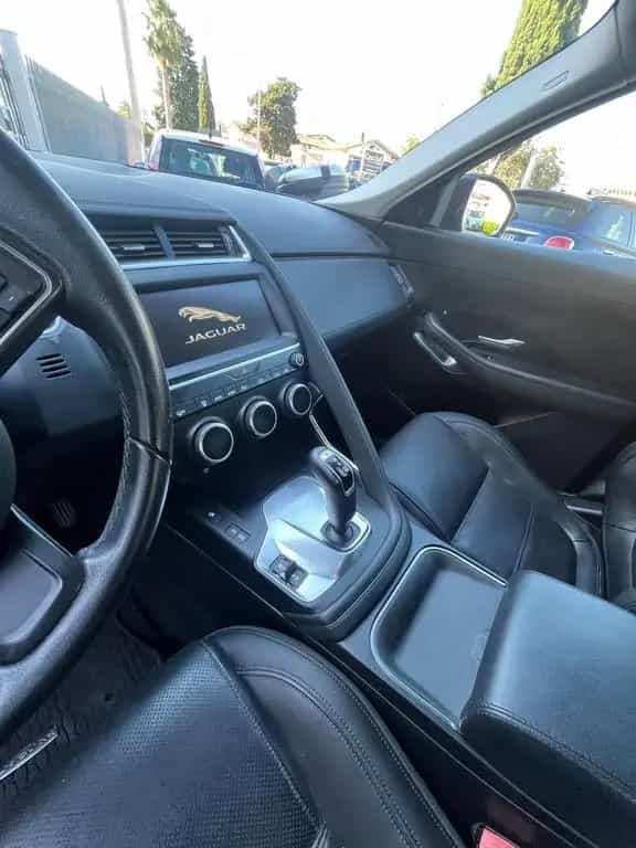 Jaguar E-Pace 2.0D 150 CV AWD S 06/2019-photo-12