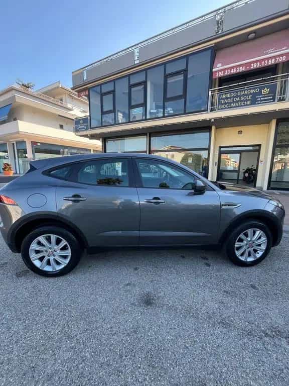 Jaguar E-Pace 2.0D 150 CV AWD S 06/2019-photo-5