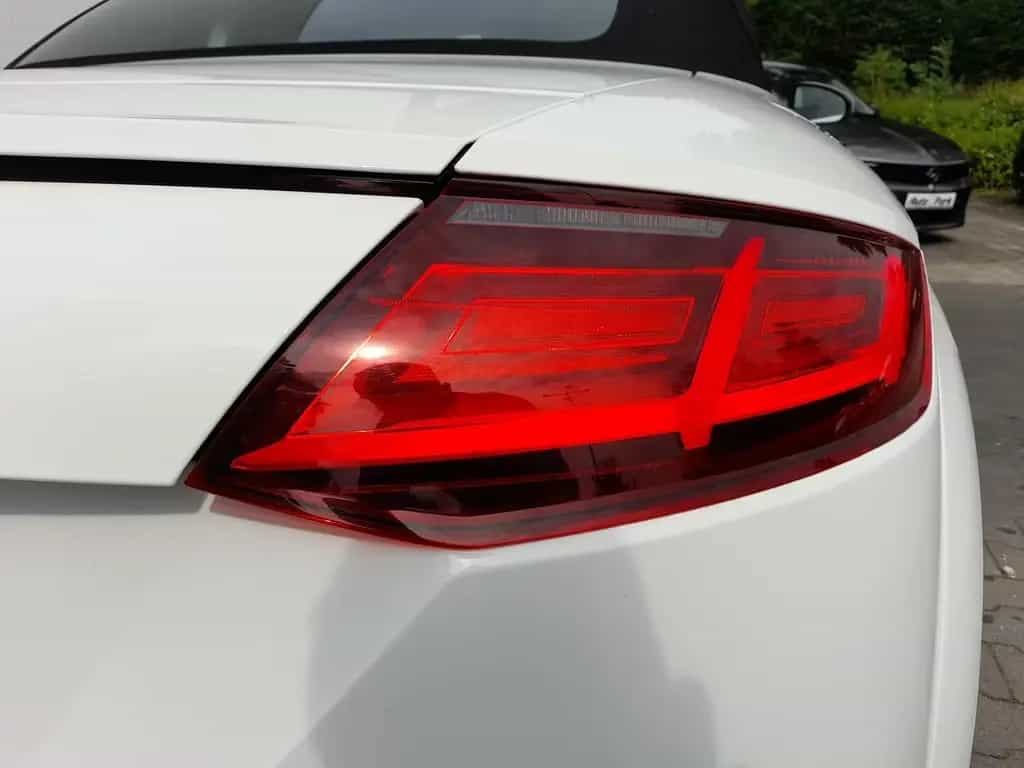 Audi TT 1.8 16V TFSI NAVI~SHZ~PDC~ALU18"~LED~MFL~BT 04/2018-photo-11