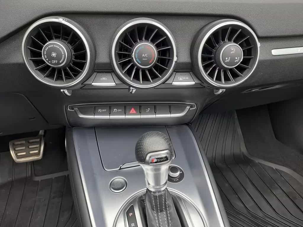 Audi TT 1.8 16V TFSI NAVI~SHZ~PDC~ALU18"~LED~MFL~BT 04/2018-photo-21