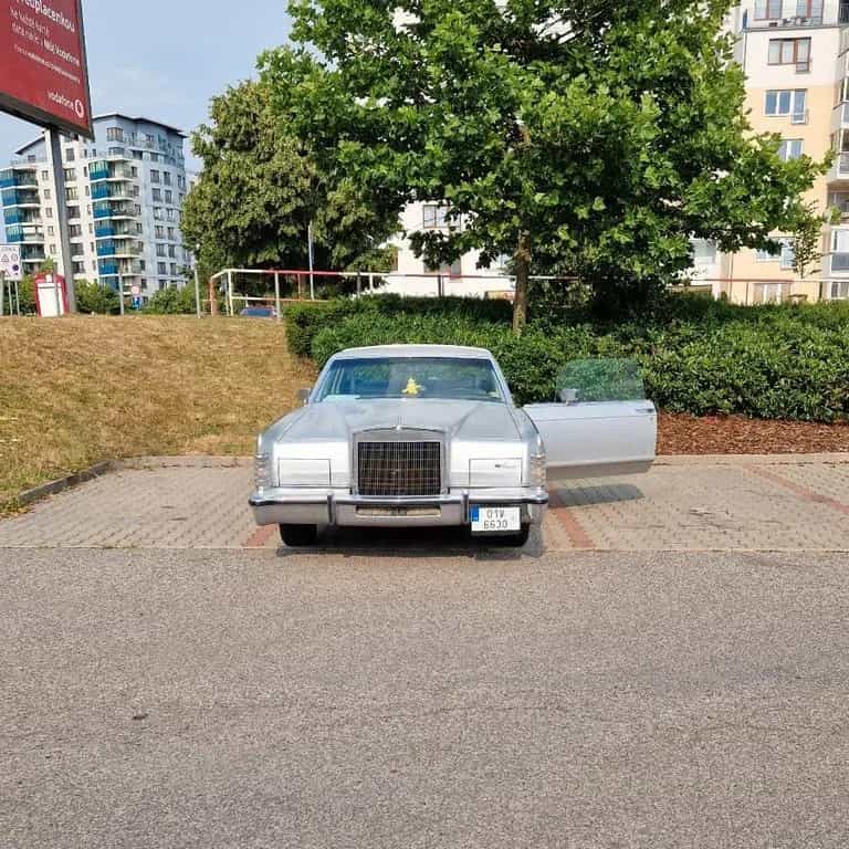 Lincoln Continental Town Coupé 03/1979-photo-5