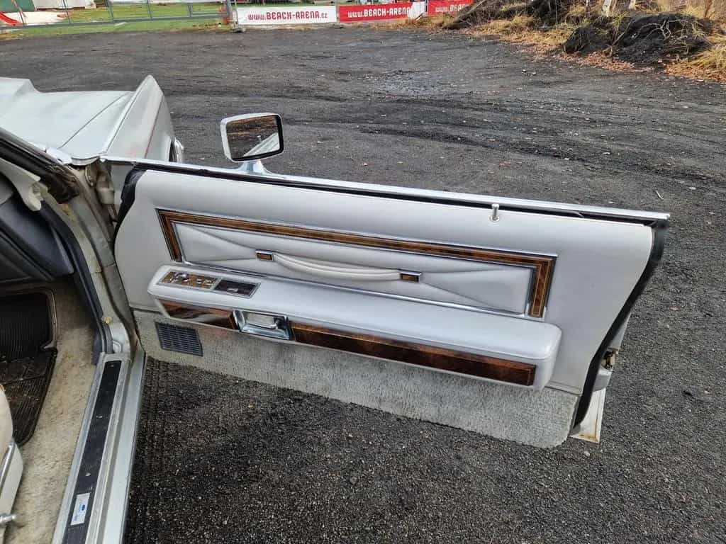 Lincoln Continental Town Coupé 03/1979-photo-7